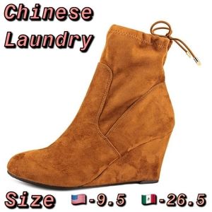 Womens suede boot